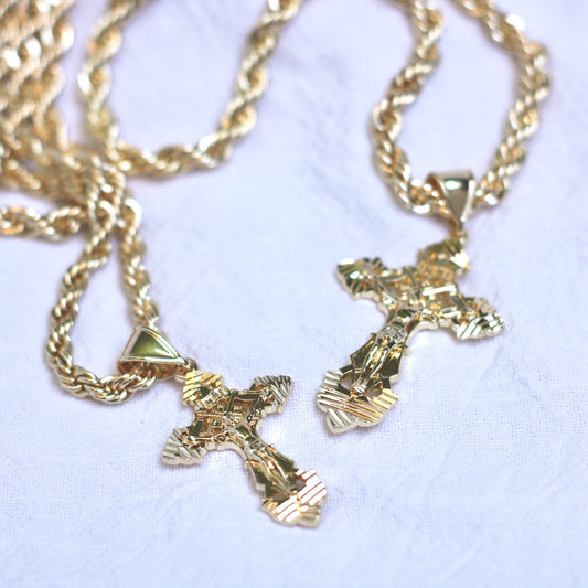 5mm Rope Chain (24Inch) w/ 1.5 Inch INRI Cross Pendant